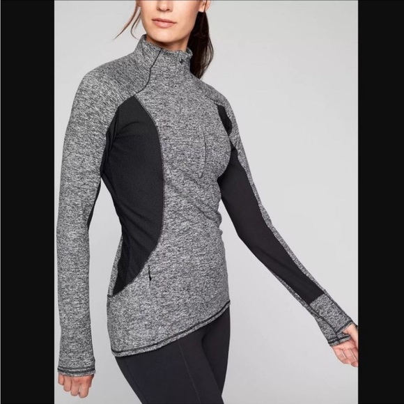Athleta Colorblock Running Wild Half Zip Gray Black Size Small - Picture 1 of 9